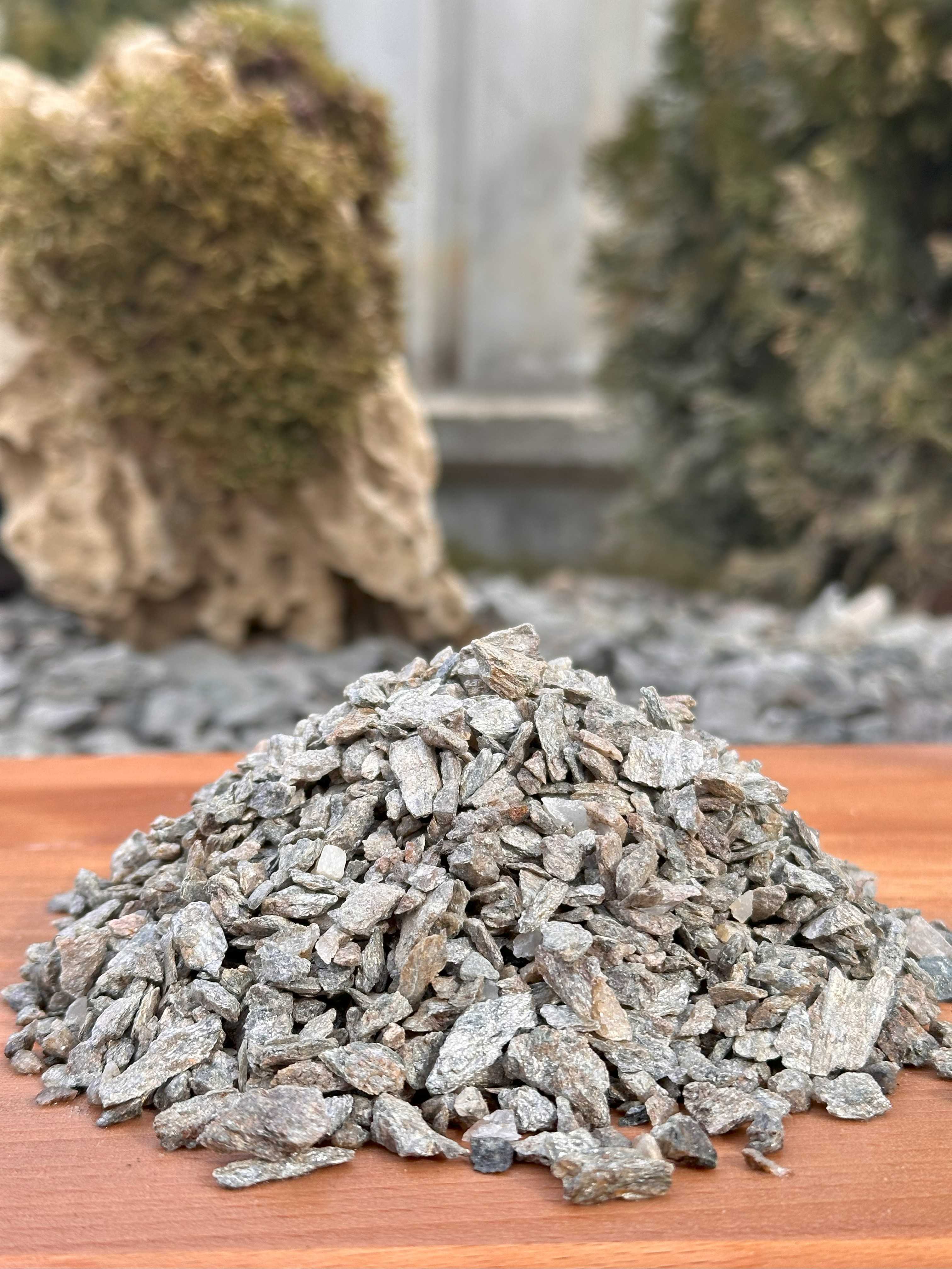 Каменный щебень (крошка) "Серебро" фр. 5-10 мм