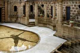 Сад Ла Скарцуола – необычная форма подачи идей архитектора скульптурами из камня