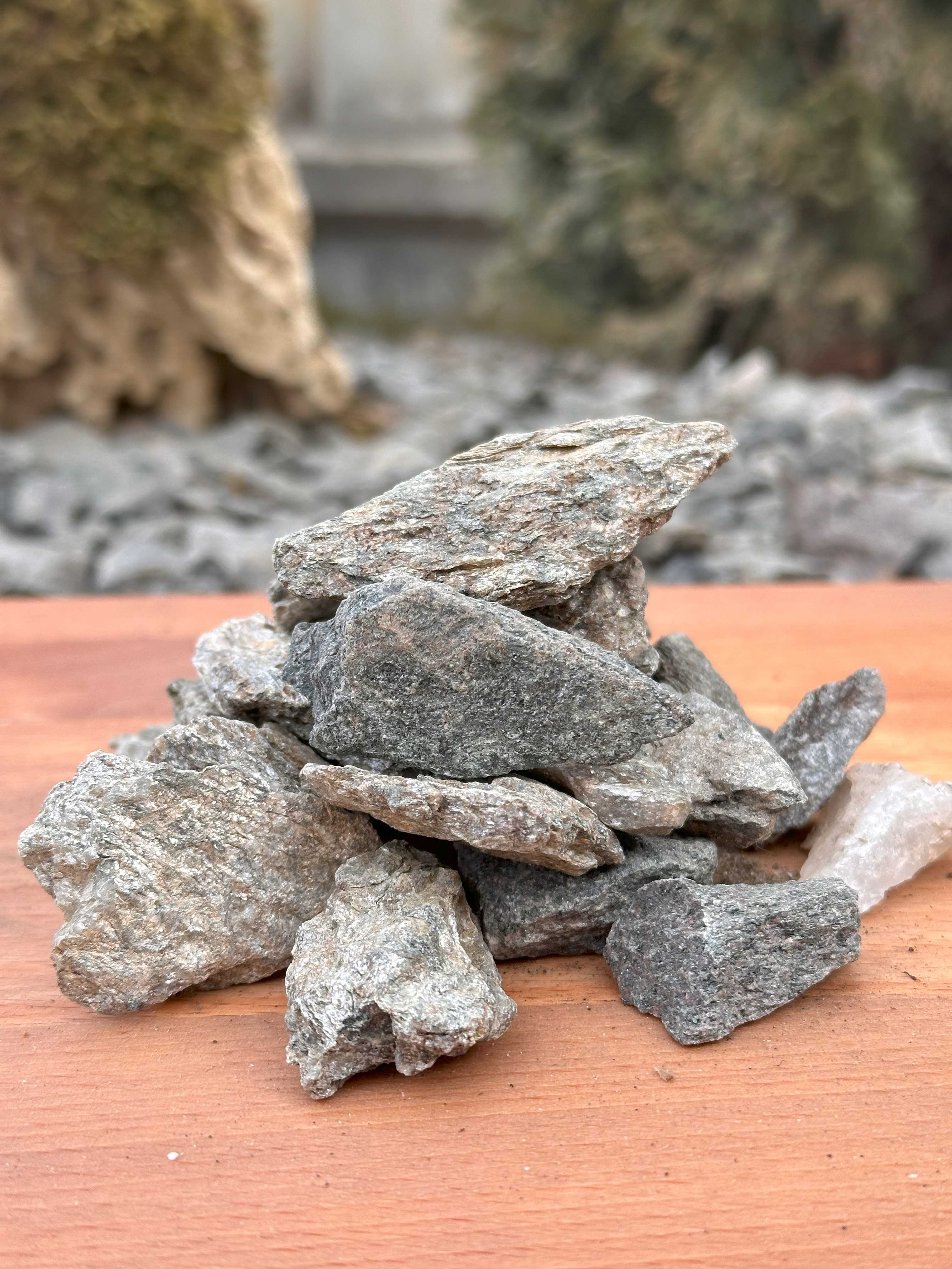 Каменный щебень (крошка) "Серебро" фр. 20-40 мм