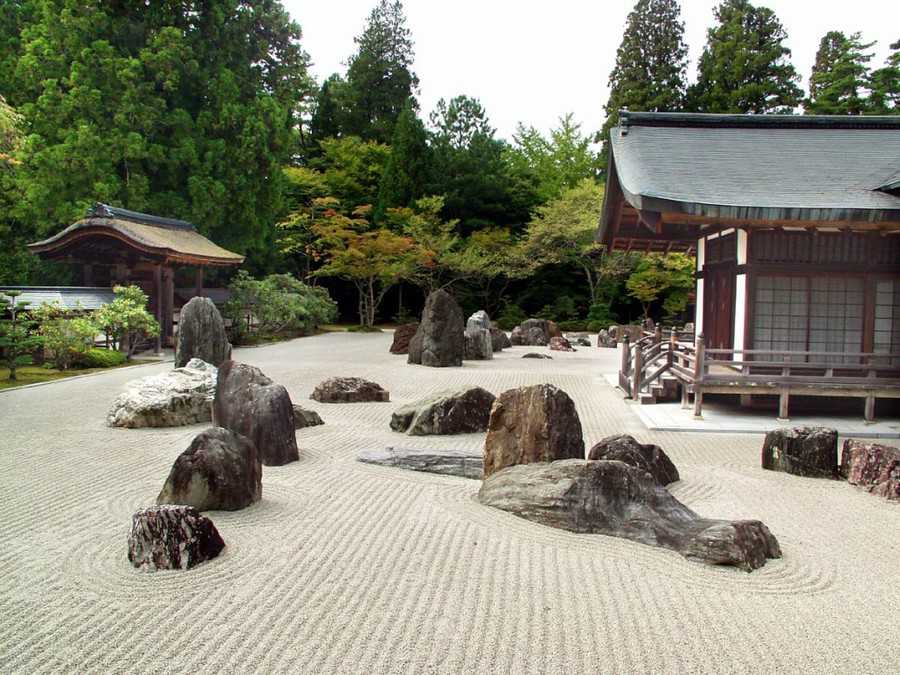 натуральные камни в японском саду